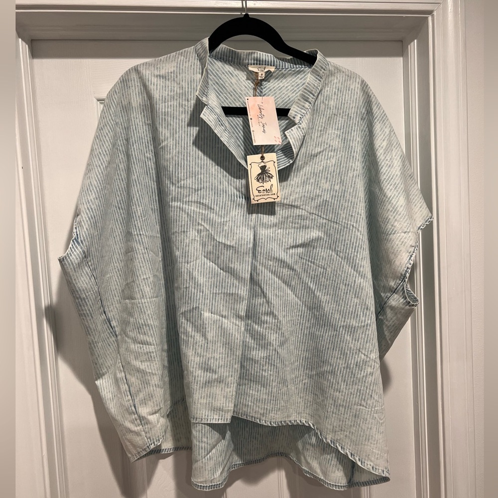 Boutique flowy tunic shirt
